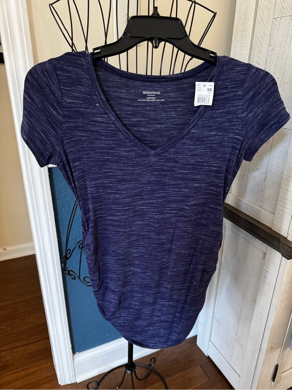 Motherhood Maternity Blue Heathered V-Neck T-Shirt cinched sides extra small XS